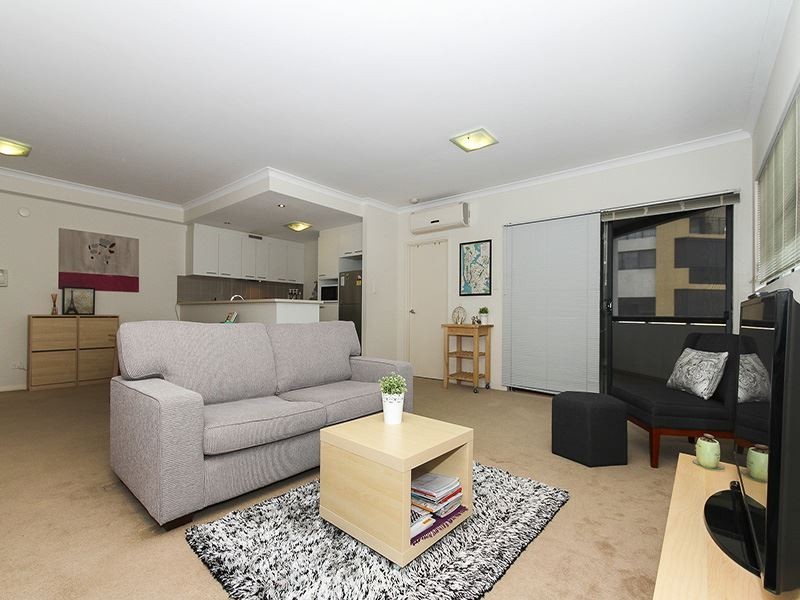 8/2 Stockton Bend, Cockburn Central WA 6164