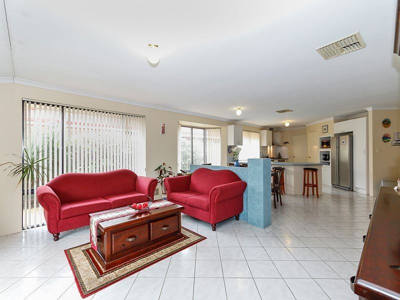29 Lombe Gardens, Atwell WA 6164