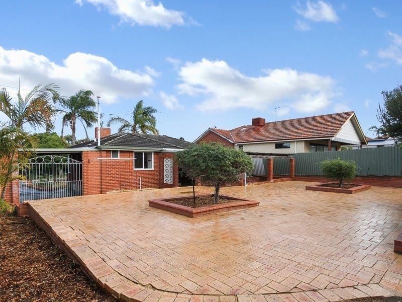 34 Coolbellup Avenue, Coolbellup WA 6163