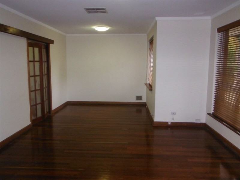 51 Aumerle Way, Spearwood WA 6163