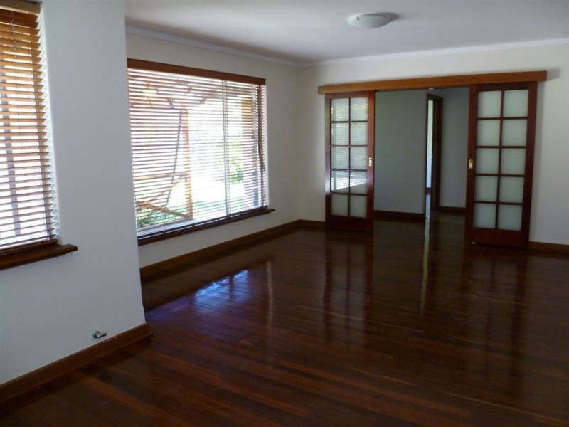 51 Aumerle Way, Spearwood WA 6163