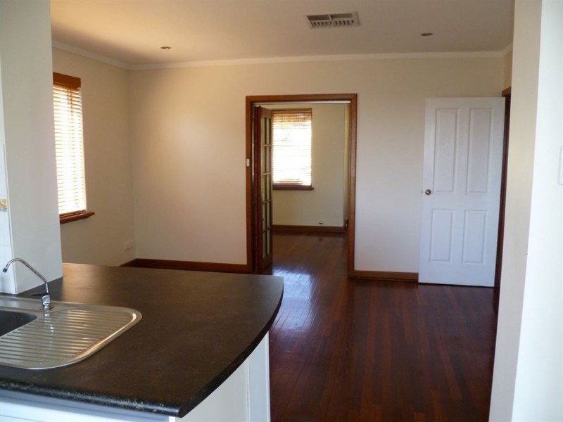 51 Aumerle Way, Spearwood WA 6163