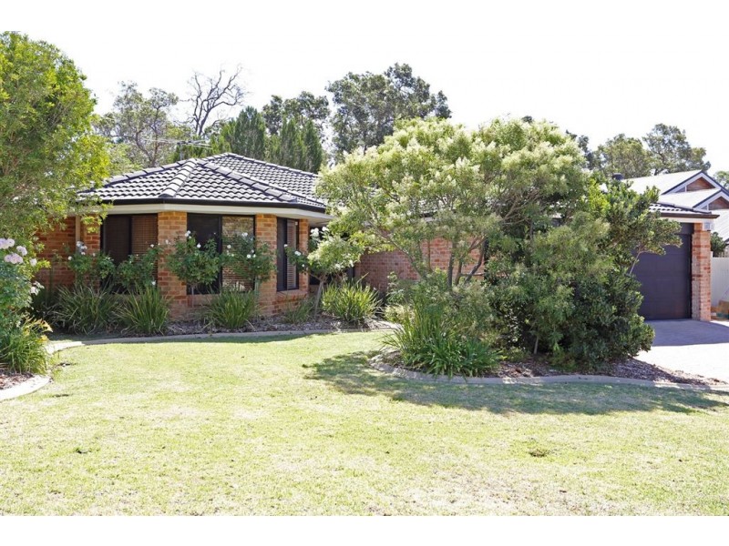 1 Mirabeau Mews, Bibra Lake WA 6163