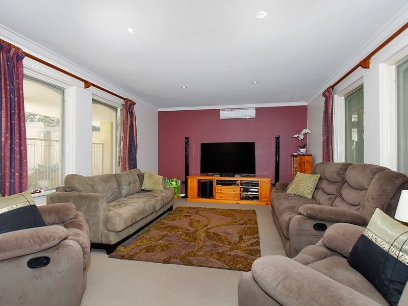 39 Davies Crescent, Kardinya WA 6163