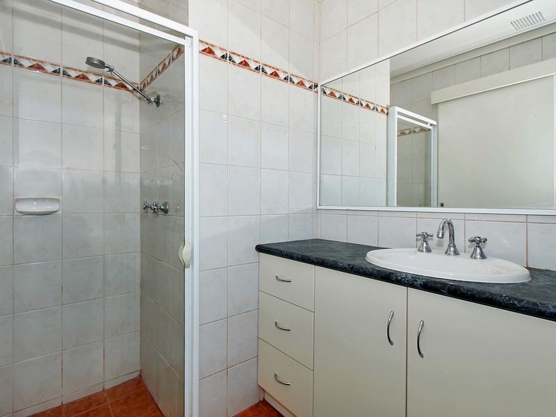 39 Davies Crescent, Kardinya WA 6163