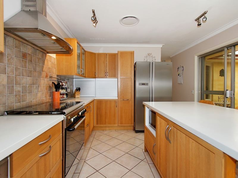 39 Davies Crescent, Kardinya WA 6163