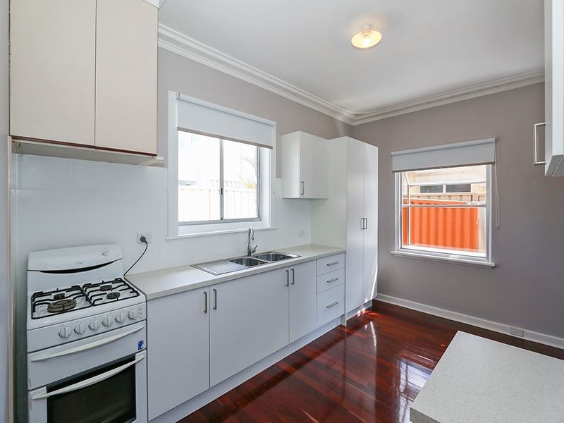 4 Woodhams Street, Willagee WA 6156