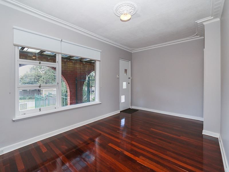 4 Woodhams Street, Willagee WA 6156