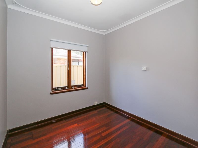 4 Woodhams Street, Willagee WA 6156
