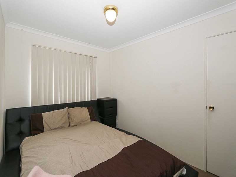 17 Merrifield Circle, Leeming WA 6149