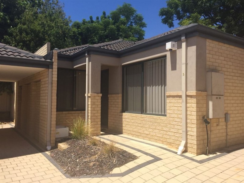 5/74 Gilbertson Road, Kardinya WA 6163