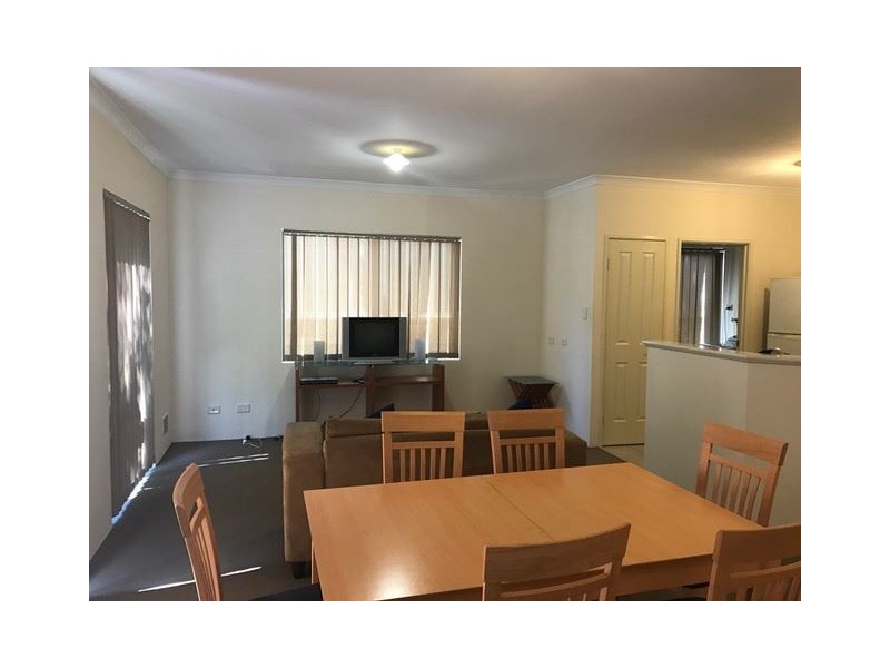 5/74 Gilbertson Road, Kardinya WA 6163