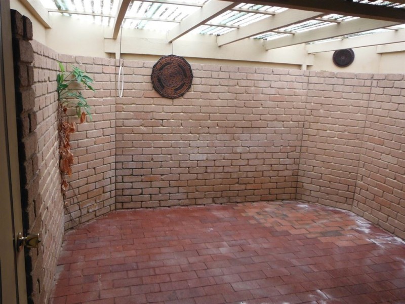 16 Monaco Avenue, North Lake WA 6163