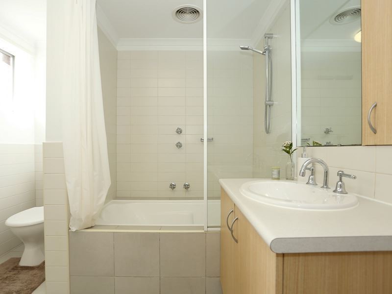 24/22 Benedick Road, Coolbellup WA 6163