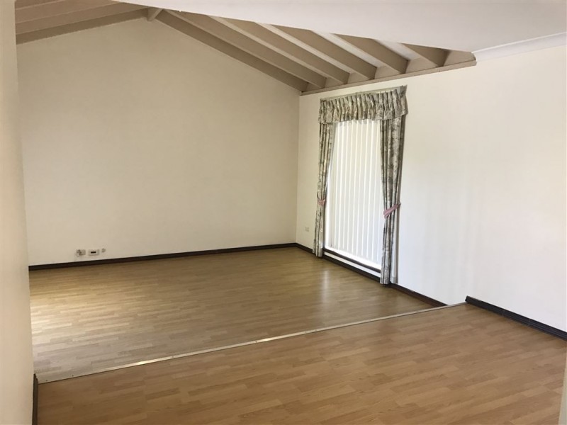 10 Duncan Close, Parkwood WA 6147