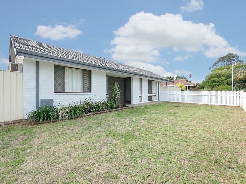 13 Townsend Street, Armadale WA 6112