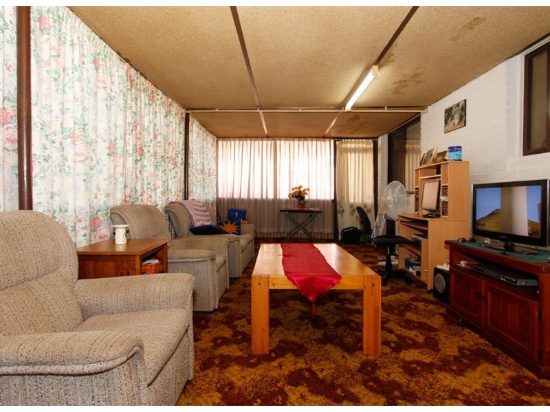 2 Collick Street, Hilton WA 6163