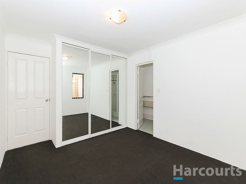 22/35 Barfield Road, Hammond Park WA 6164