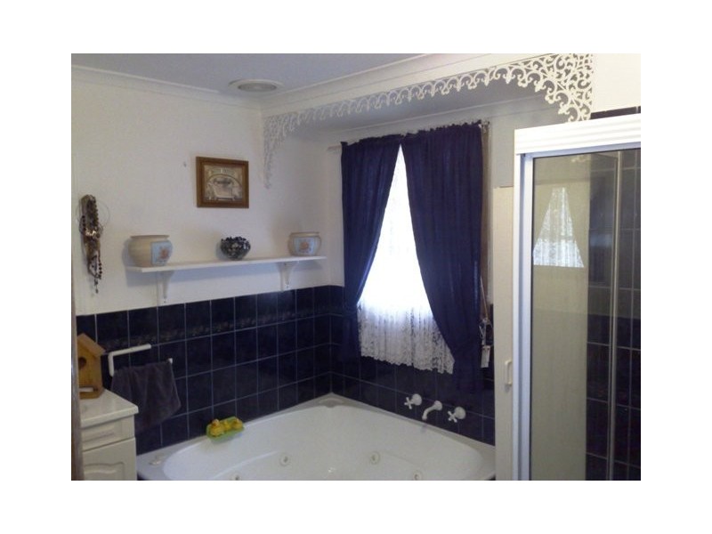 6 Ivy Street, Solomontown SA 5540