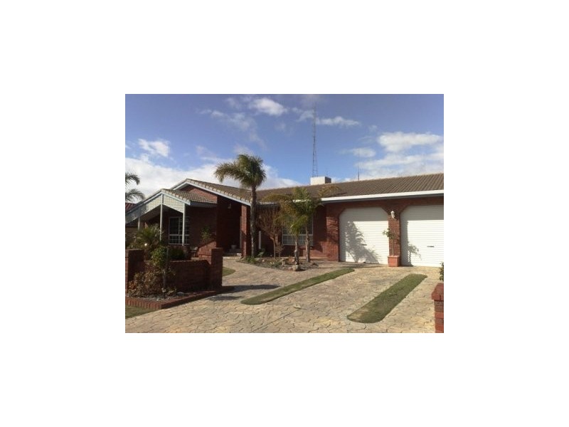 13 Radford Drive, Risdon Park South SA 5540