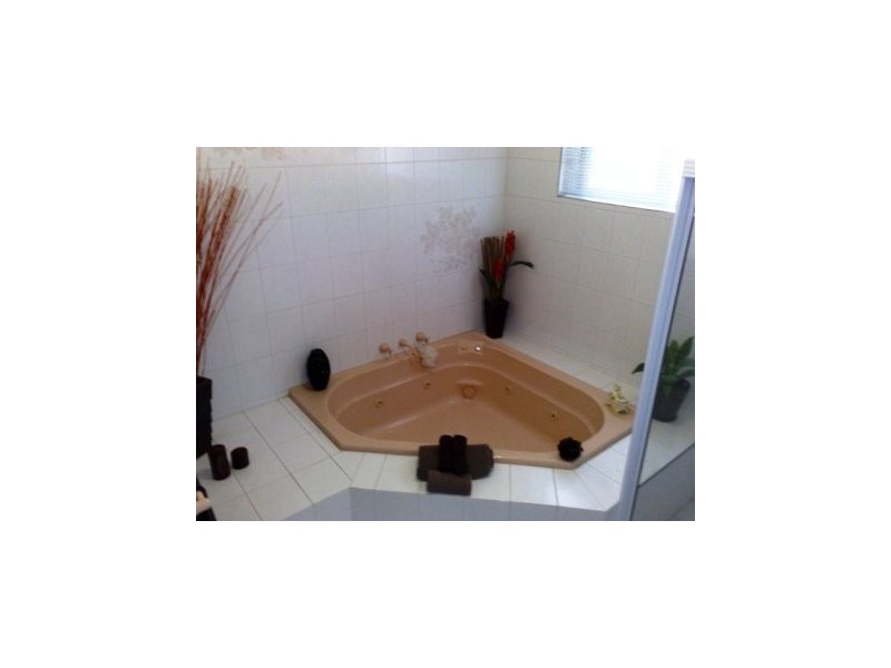 13 Radford Drive, Risdon Park South SA 5540