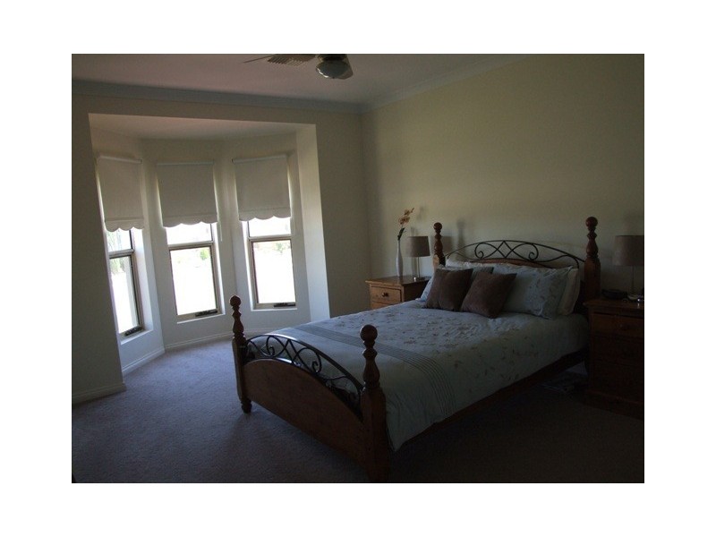 10 Cunningham Blvd, Risdon Park South SA 5540