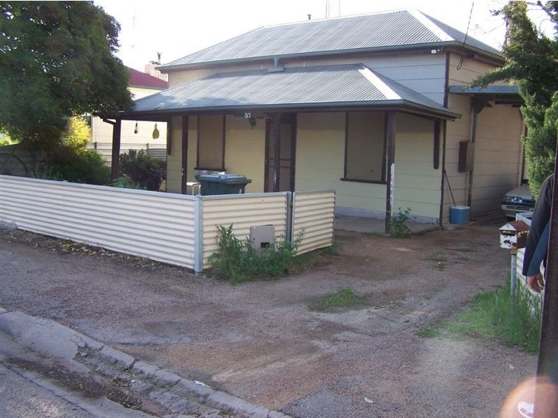 37 Prince Street, Solomontown SA 5540