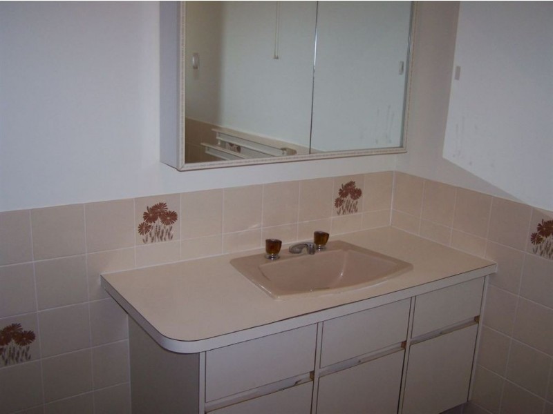 9 Frith Road, Crystal Brook SA 5523