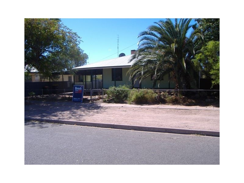 8 Johnson Avenue, Stirling North SA 5710