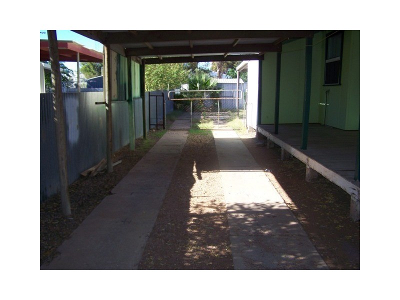 8 Johnson Avenue, Stirling North SA 5710