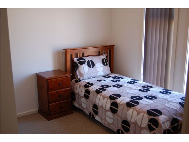 16 Mathews Street, Port Augusta West SA 5700