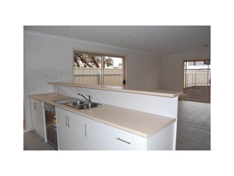 1/18 Mathews Street, Port Augusta West SA 5700