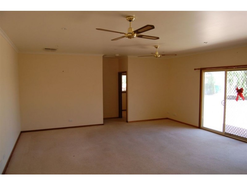 14 Drysdale Street, Stirling North SA 5710