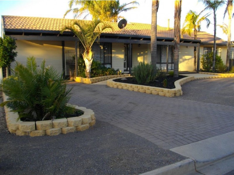 1 Lawrence Place, Port Augusta West SA 5700