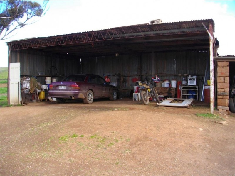 252 Government Road, Yongala SA 5493