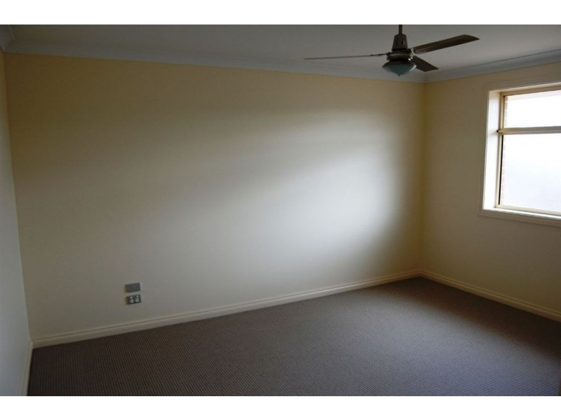 1 McConnal Road, Stirling North SA 5710