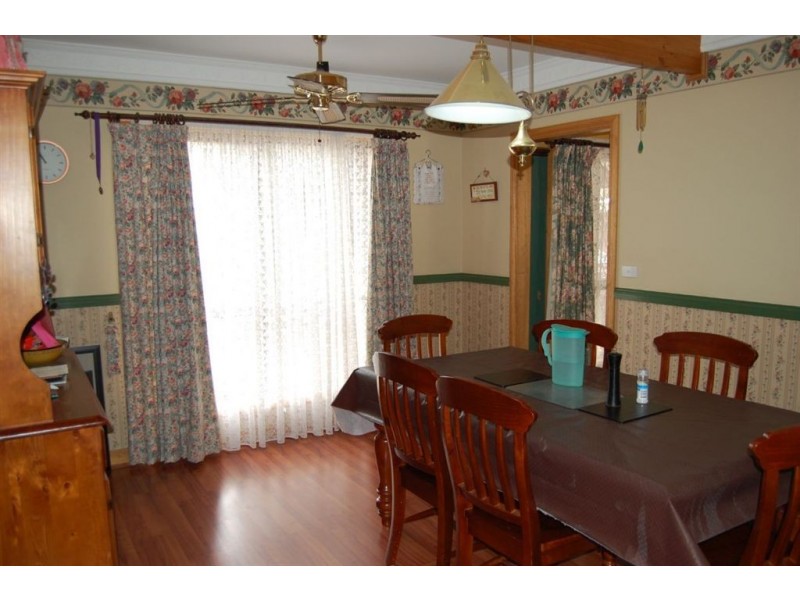 37 Simmons Crescent, Port Augusta West SA 5700