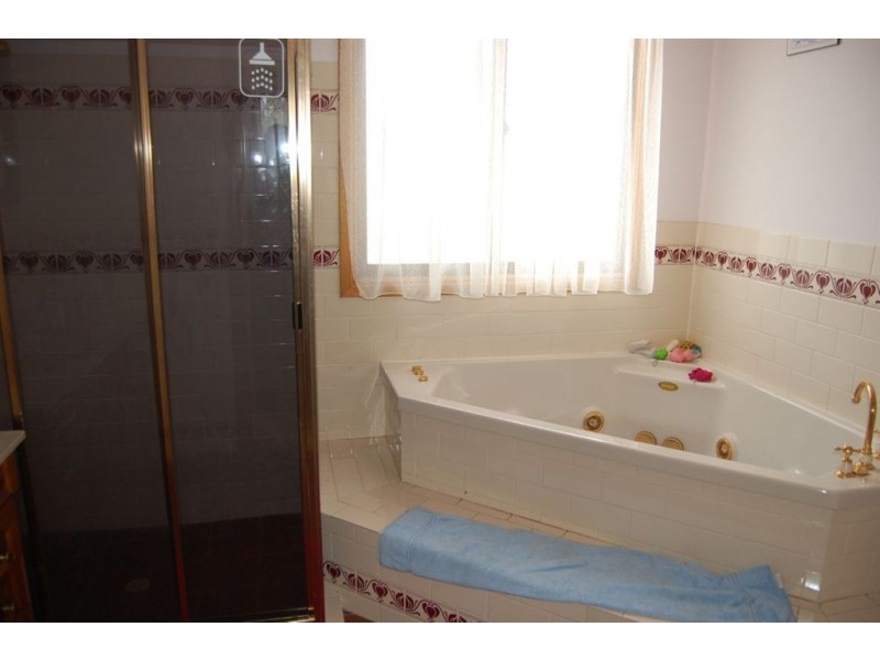 37 Simmons Crescent, Port Augusta West SA 5700