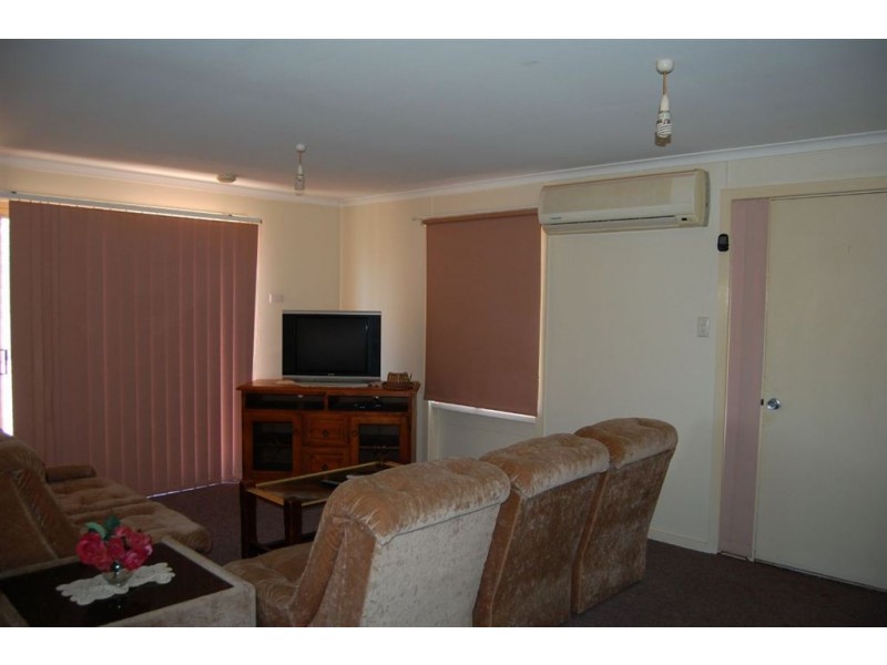 8 Edwards Street, Stirling North SA 5710