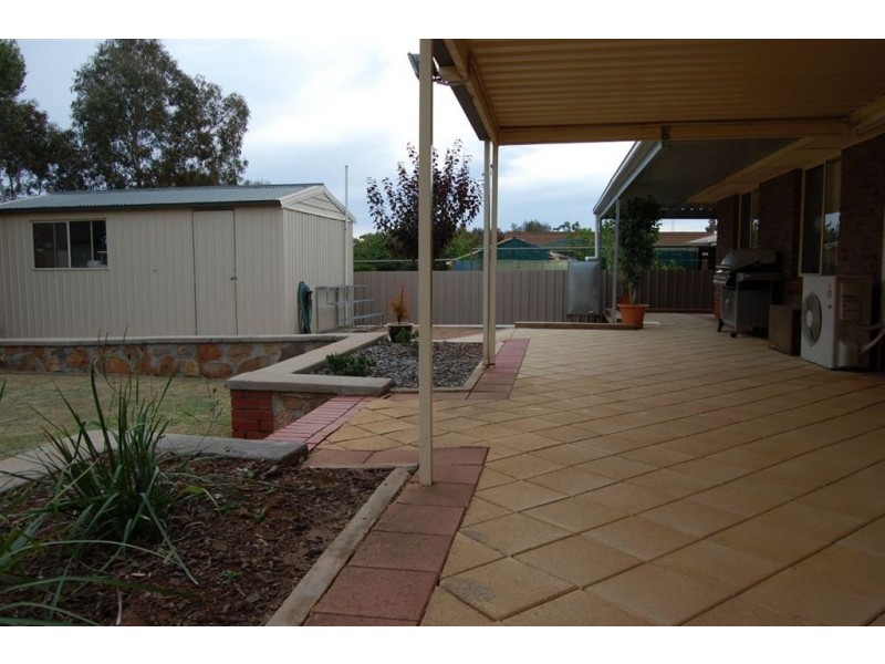 12 Eyre Road, Crystal Brook SA 5523
