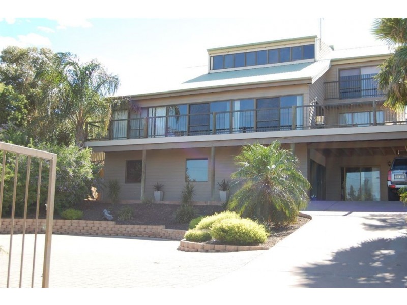 18 Caroona Road, Port Augusta West SA 5700
