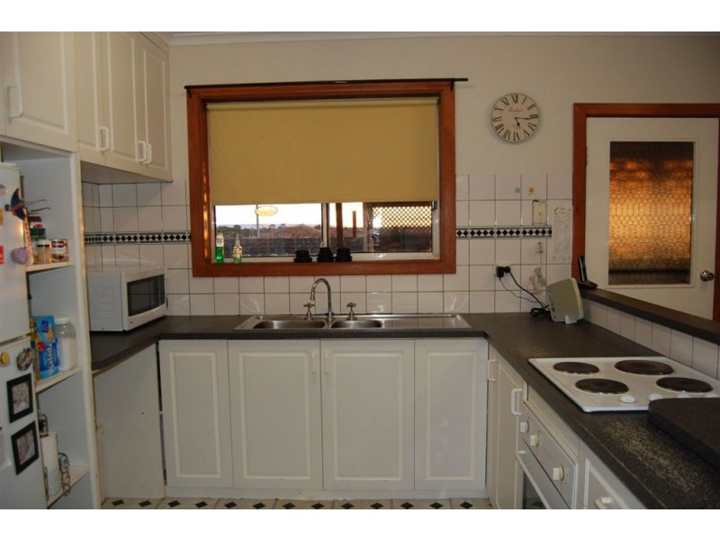 18 Engelsman Road, Stirling North SA 5710