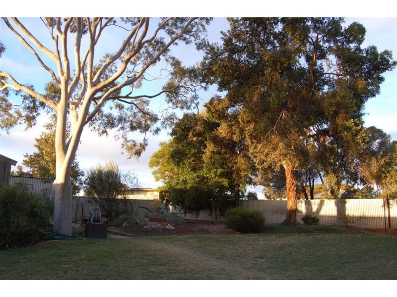 18 Engelsman Road, Stirling North SA 5710