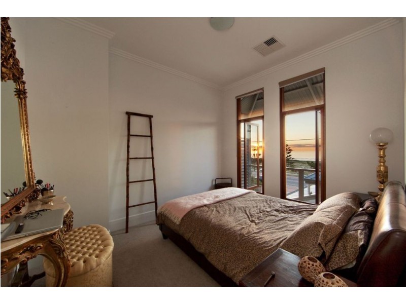 118 Esplanade, Semaphore SA 5019