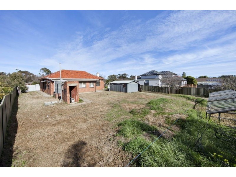 82 Beach Street, Grange SA 5022