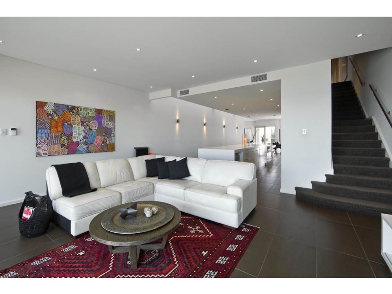 2/24 Seaview Road, West Beach SA 5024