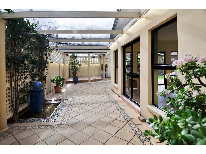 10 Simcock Street, West Beach SA 5024