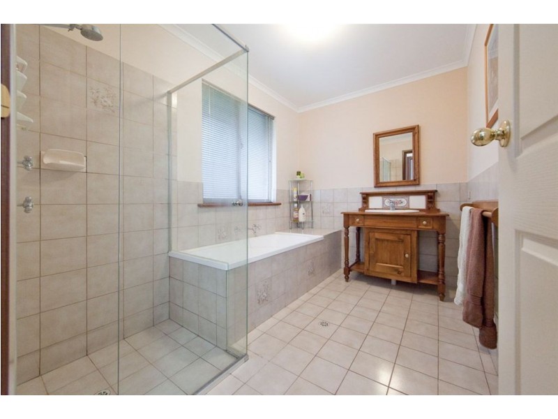 14 Bushmills Street, Greenwith SA 5125