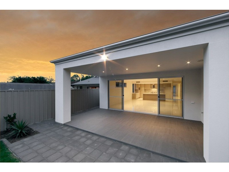 127A Halsey Road, Henley Beach South SA 5022