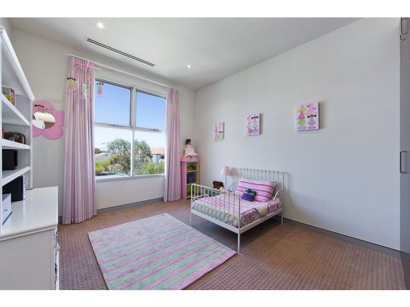 11 Seaview Road, West Beach SA 5024